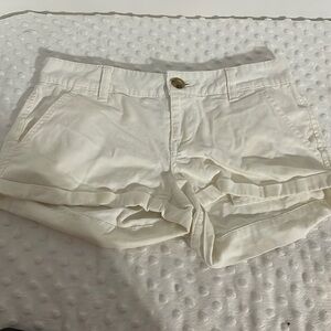 𝅺so White Shorts!